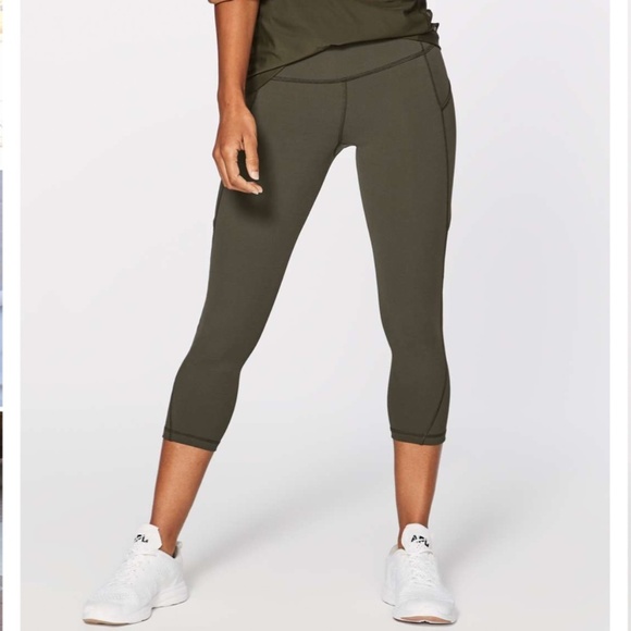Lululemon Run On Crop 21" in Dark Olive Size 4 NWOT - Picture 1 of 9